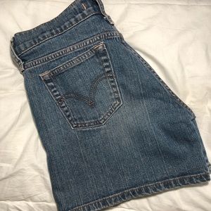 Levi’s shorts